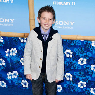 Premiere of 'Just Go with It' - Arrivals