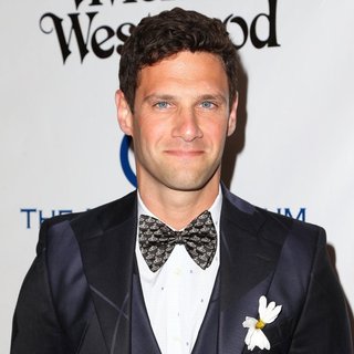 Justin Bartha