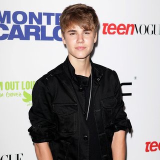 Teen Vogue Premiere of Monte Carlo - Arrivals