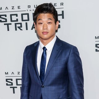 Ki Hong Lee