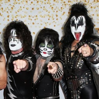 KISS