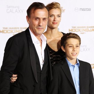 Los Angeles Premiere of The Hunger Games: Mockingjay, Part 1 - Arrivals
