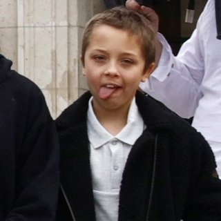 Knox Leon