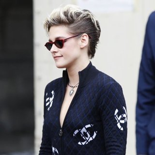 Kristen Stewart Spotted Leaving La Reserve Hotel