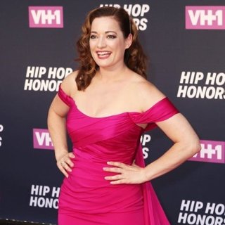 Laura Michelle Kelly