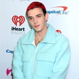 Lauv