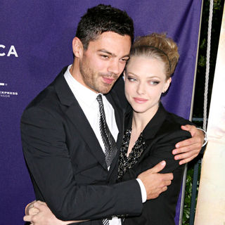 9th Annual Tribeca Film Festival - Premiere of 'Letters to Juliet' - Arrivals