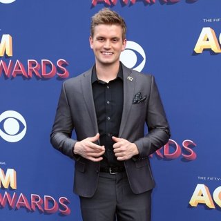 Levi Hummon
