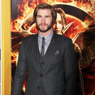Los Angeles Premiere of The Hunger Games: Mockingjay, Part 1 - Arrivals