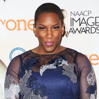 Liv Warfield