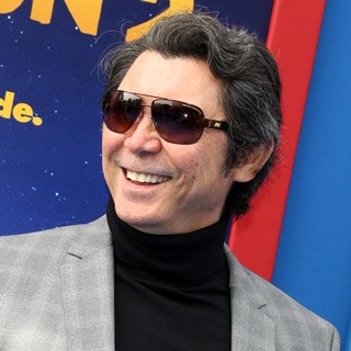 Lou Diamond Phillips