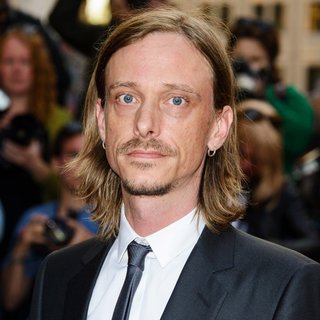 Mackenzie Crook