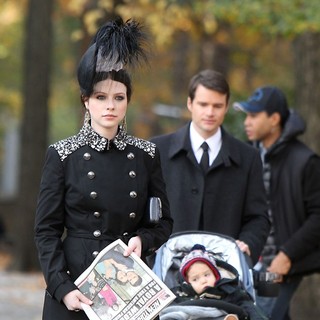 On The Set of Gossip Girl