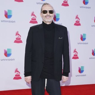 Miguel Bose