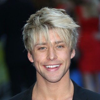Mitch Hewer