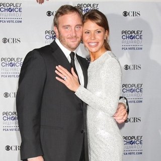 Jay Mohr, Nikki Cox in 35th Annual People's Choice Awards - Arrivals