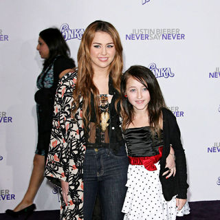 Los Angeles Premiere of "Justin Bieber: Never Say Never"