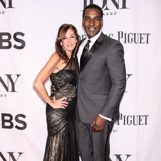 Norm Lewis