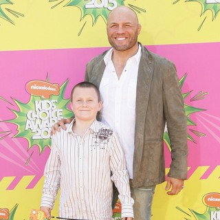 Randy Couture in Nickelodeon's 26th Annual Kids' Choice Awards - Arrivals