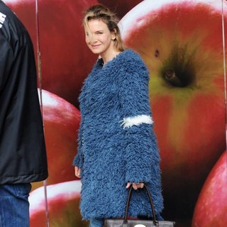Renee Zellweger Is Spotted Filming Bridget Jones's Baby