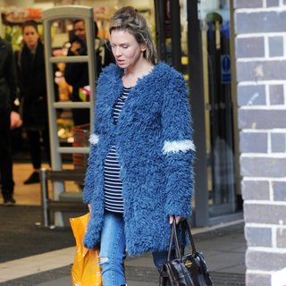 Renee Zellweger Is Spotted Filming Bridget Jones's Baby
