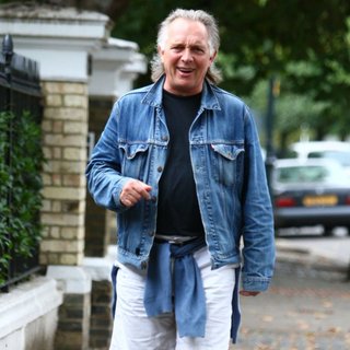 Rik Mayall