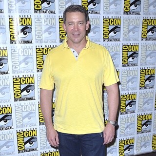 Rob Thomas (II)
