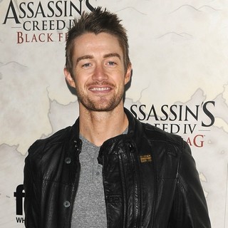 Robert Buckley