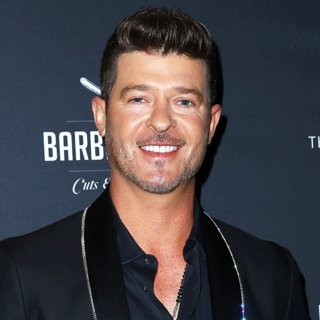 Robin Thicke Pictures Latest News Videos