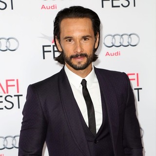 Rodrigo Santoro