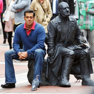 A Break in Filming Scenes on Ek Tha Tiger