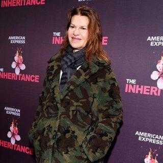 Sandra Bernhard