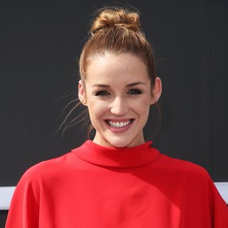 Sarah Dumont