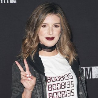 Shenae Grimes