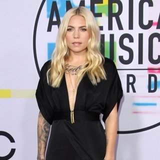 Skylar Grey