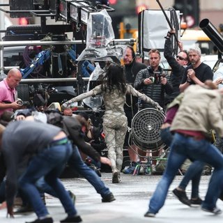 Sofia Boutella Films A Scene for The Mummy