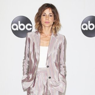 Stephanie Szostak