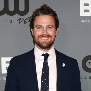 Stephen Amell