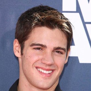 Steven R. McQueen in 2011 MTV Movie Awards - Arrivals