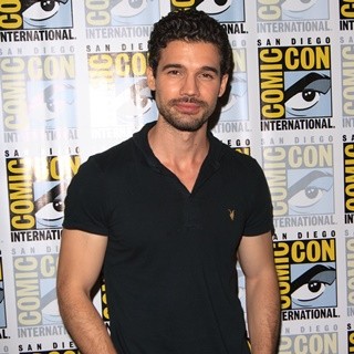Steven Strait