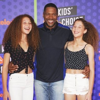 Michael Strahan Pictures, Latest News, Videos.