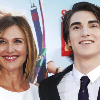 Los Angeles Premiere of Blended - Arrivals