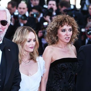 Donald Sutherland, Vanessa Paradis, Valeria Golino, Arnaud Desplechin in 69th Cannes Film Festival - The Last Face Premiere - Arrivals
