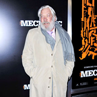 The Los Angeles Premiere of 'The Mechanic' - Arrivals