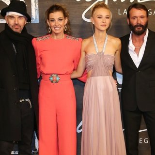 Billy Bob Thornton, Faith Hill, Isabel May, Tim McGraw in 1883 Red Carpet Premiere