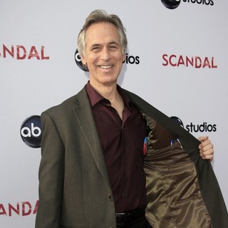 Tom Amandes