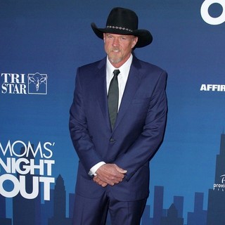 Premiere of Moms' Night Out
