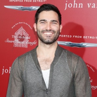 Tyler Hoechlin in John Varvatos 13th Annual Stuart House Benefit Presented by Chrysler with Kids Tent