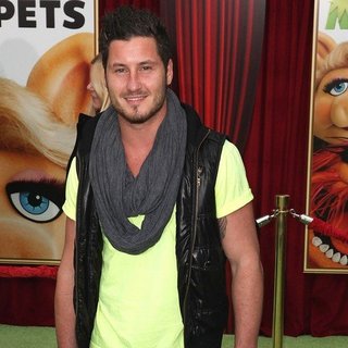 The Premiere of Walt Disney Pictures' The Muppets - Arrivals