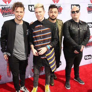 WALK THE MOON